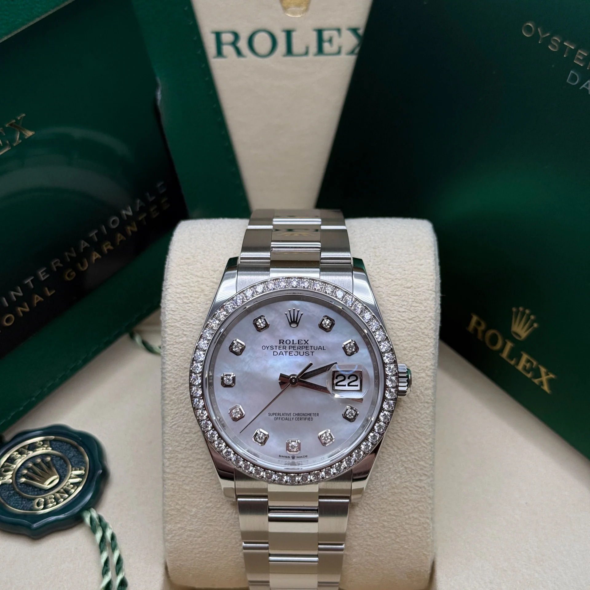 RLX Datejust 36mm 126284 Mother-of-Pearl Dial Oyster Bracelet - Image 3