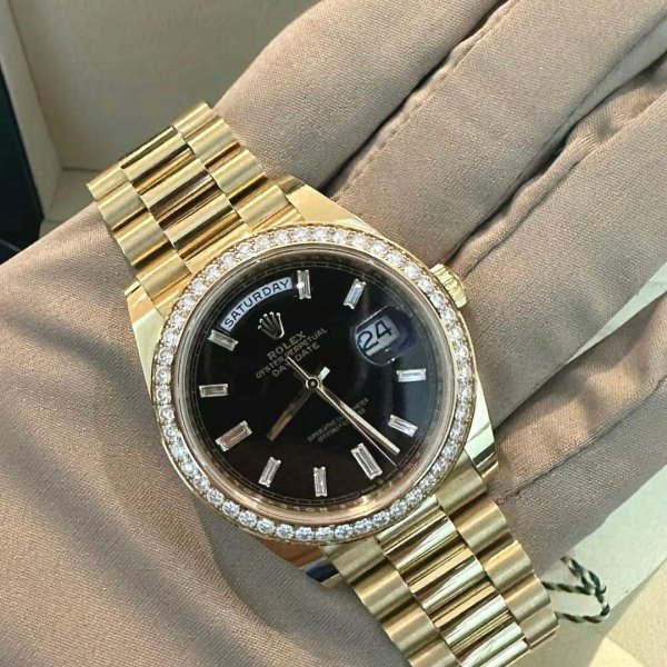 RLX Day-Date 40mm Black Diamond Dial and Diamond Bezel Yellow Gold President Bracelet 228348RBR-0001 - Image 5