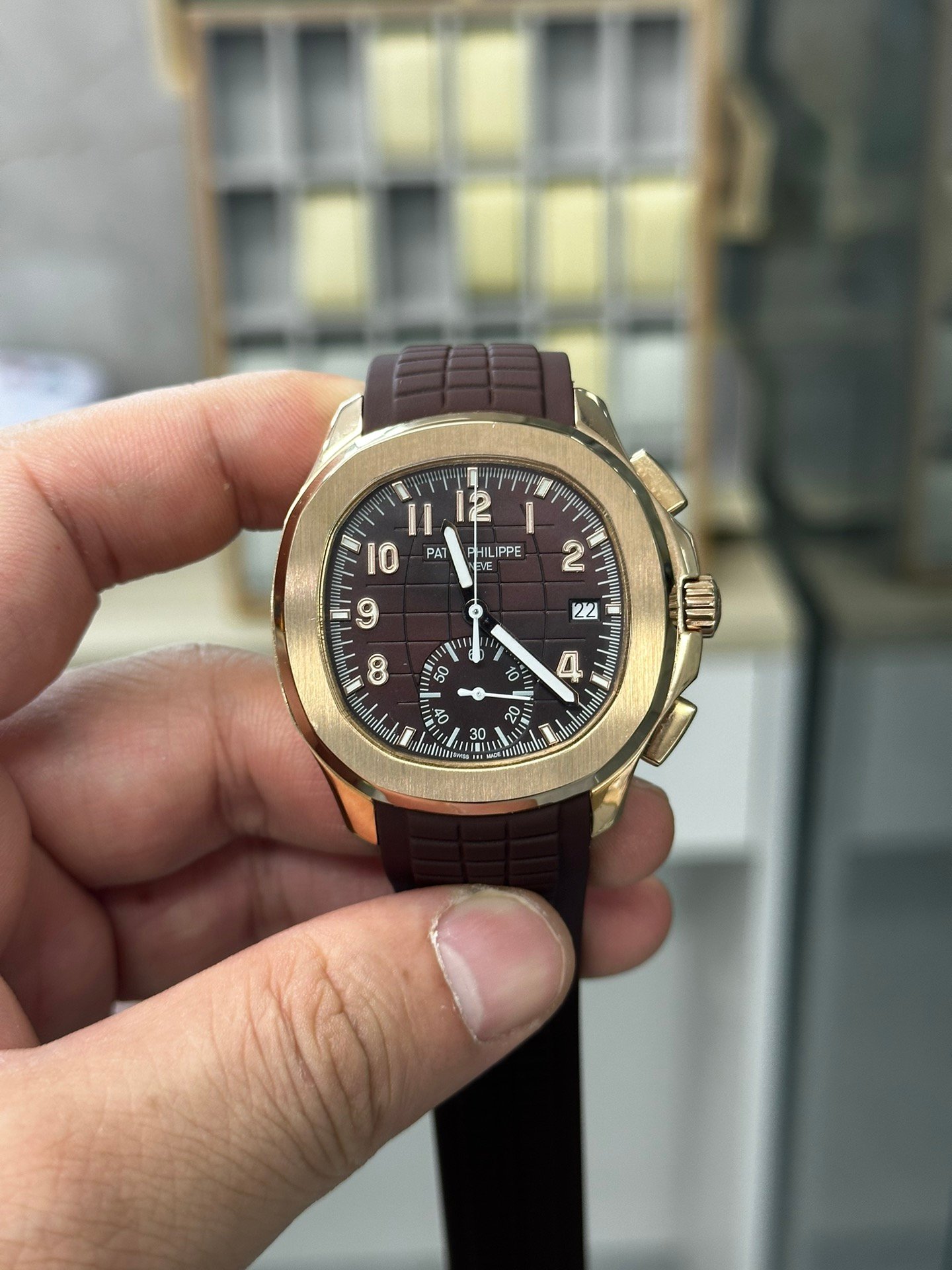 【Super Clone】Replica Patek Philippe Aquanaut 5968R 001 42mm Mens Watch - Image 3