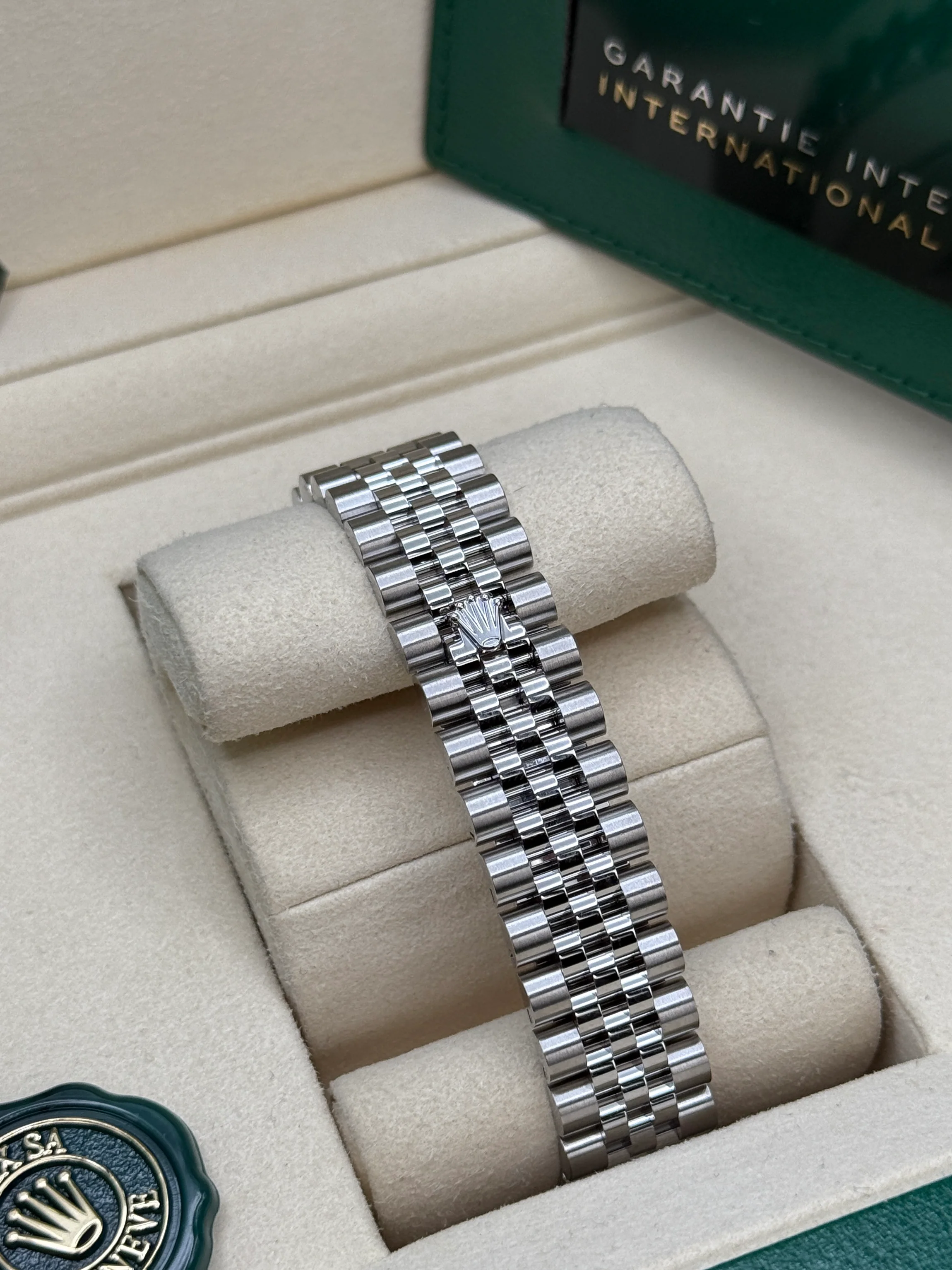 RLX Datejust m278384RBR-0037/0038 Bright Blue 31mm Dial Oyster Watch - Image 9