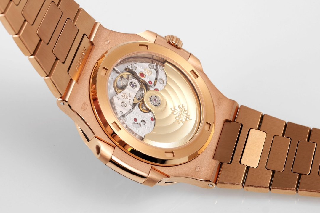 【Super Clone】Replica Patek Philippe Nautilus 5711R 001 40MM Mens Watch - Image 8