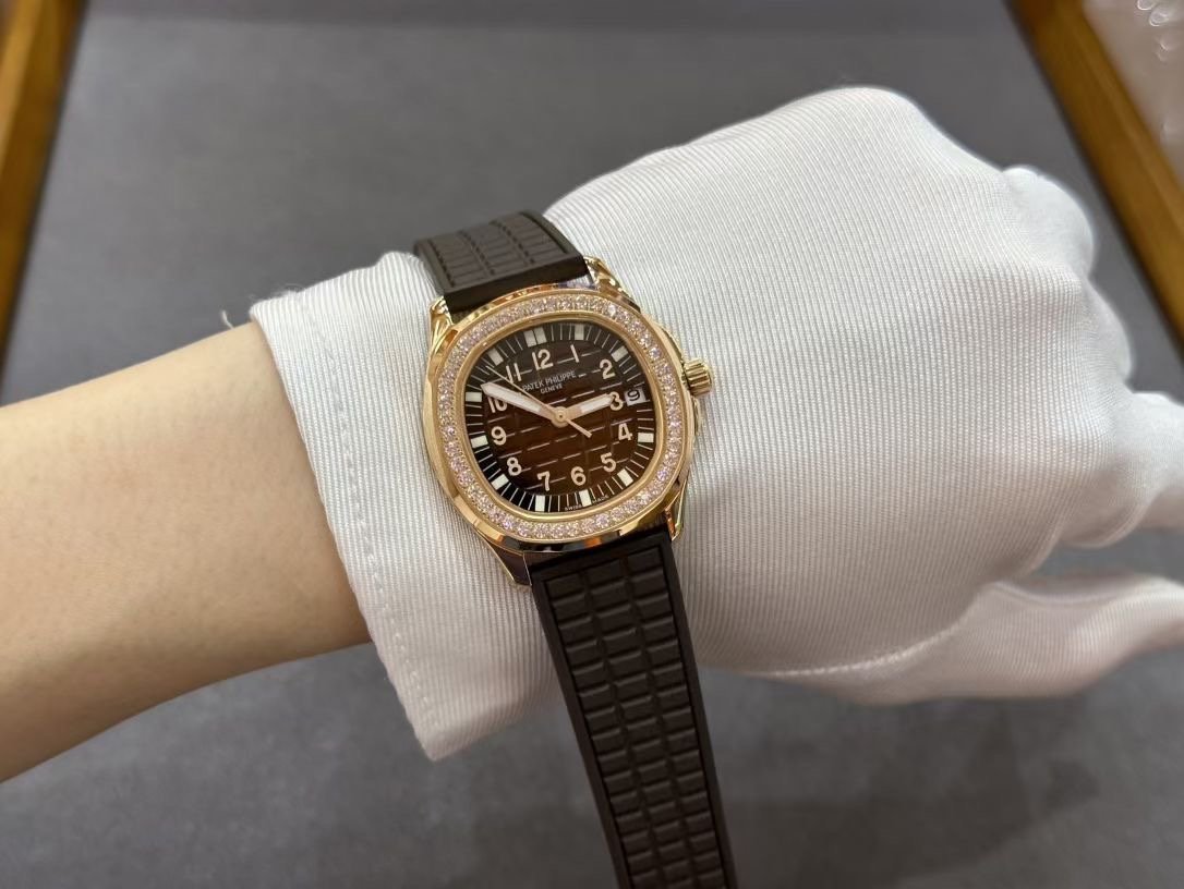 【Super Clone】Replica Patek Philippe Aquanaut 5068R 001 Watch For Sale - Image 6