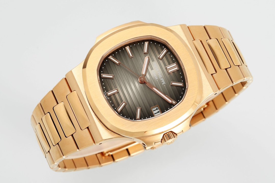 【Super Clone】Replica Patek Philippe Nautilus 5711R 001 40MM Mens Watch - Image 5