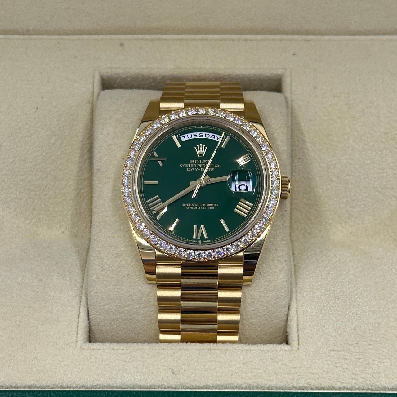 RLX Day-Date "President" 40mm Yellow Gold Green Roman Dial Diamond Bezel - 228348rbr - Image 2