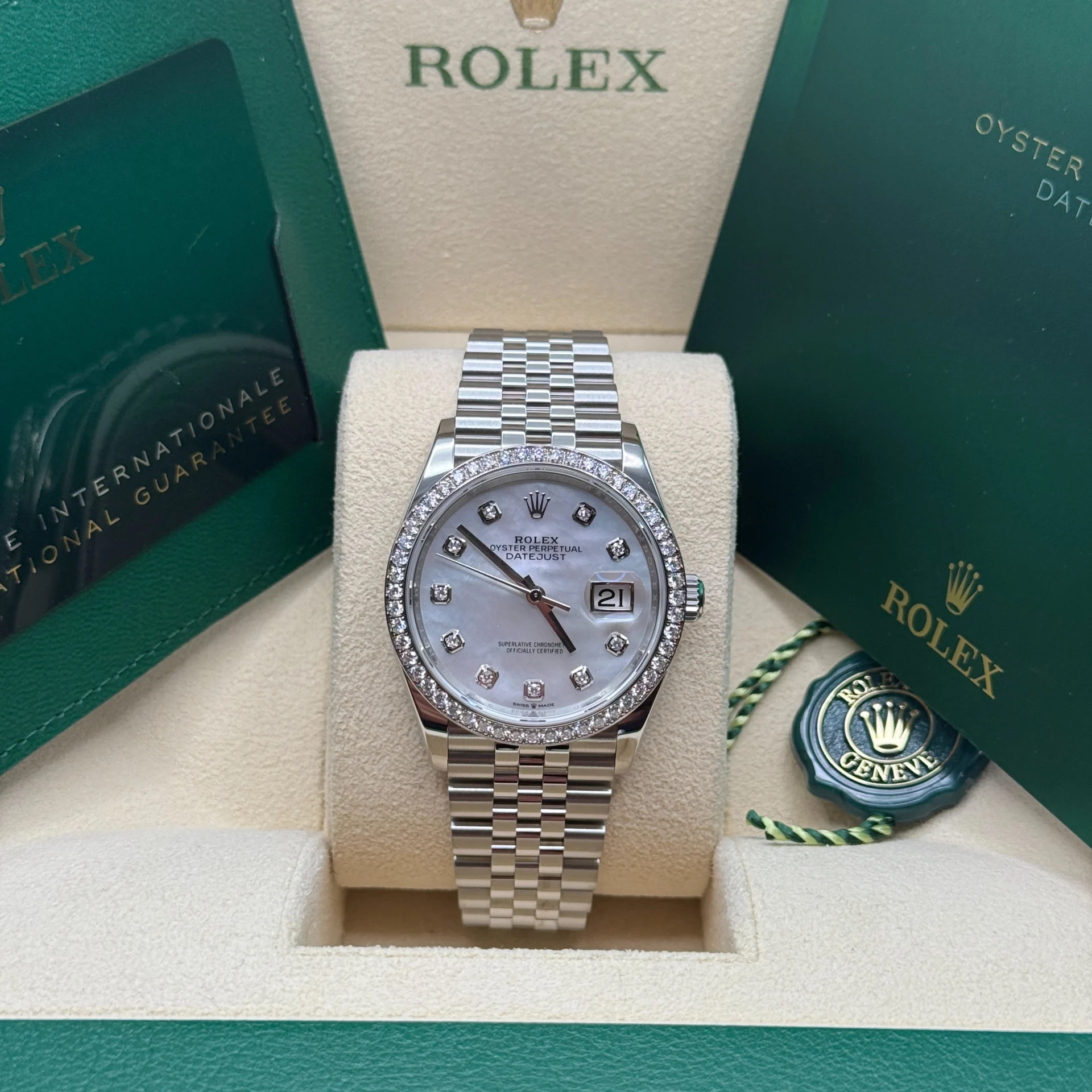 RLX Datejust 36mm 126284 Mother-of-Pearl Dial Oyster Bracelet - Image 9