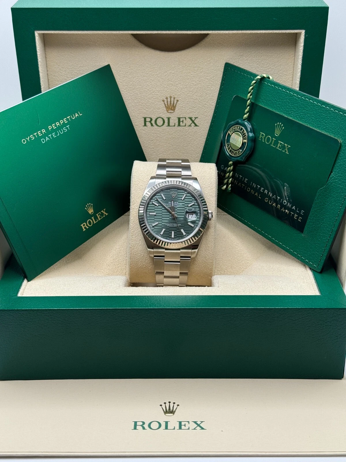 RLX Datejust 41mm 126334 Mint Green Fluted Motif Dial Oyster Bracelet - Image 13