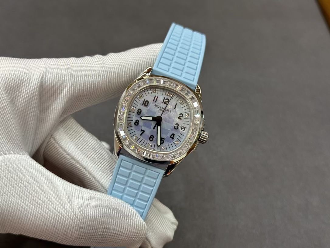 【Super Clone】Replica Patek Philippe Aquanaut 5072G 001 Watch For Sale - Image 5