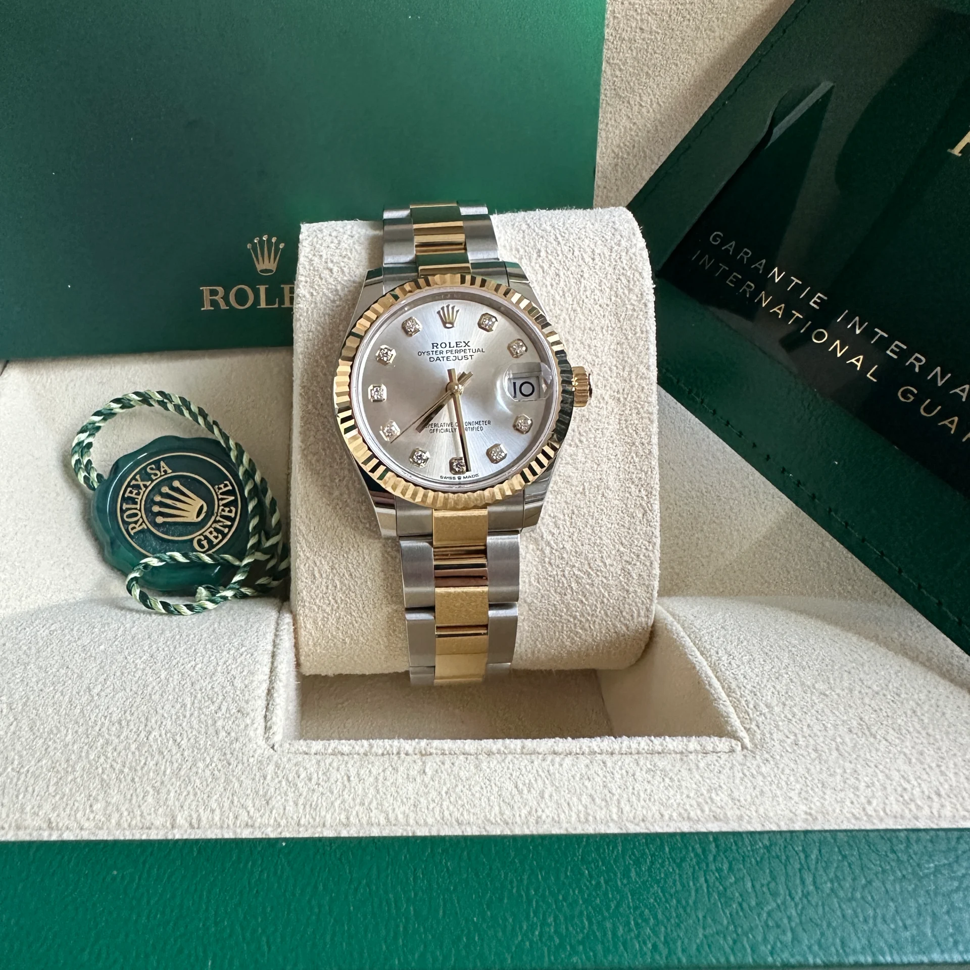 RLX Datejust m278273-0019/0020 31mm Silver Dial Stainless Steel and Yellow Gold Oyster Watch - Image 11