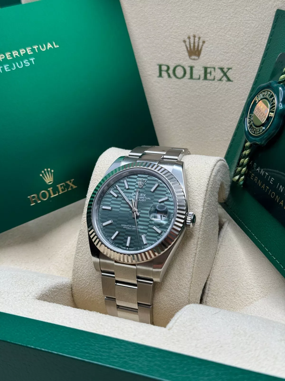 RLX Datejust 41mm 126334 Mint Green Fluted Motif Dial Oyster Bracelet - Image 5