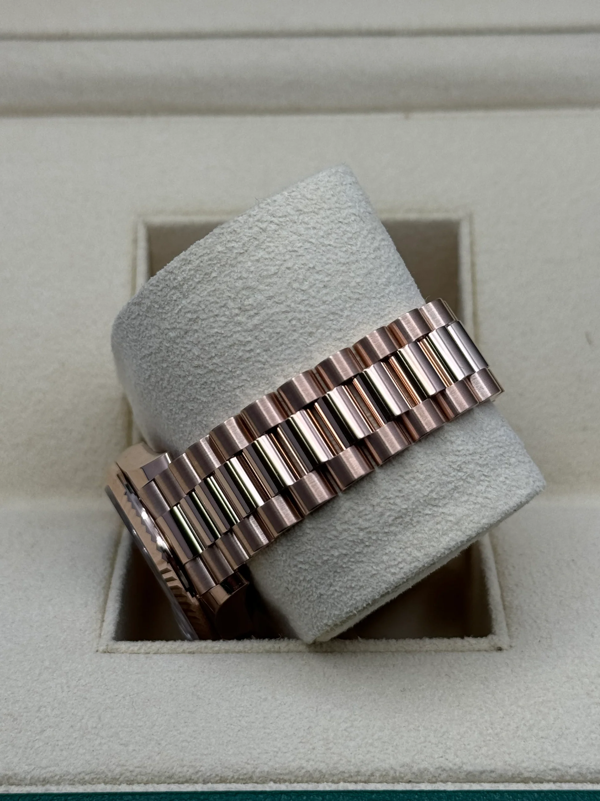 RLX Datejust m278275-0009 Mother-of-Pearl 31mm Dial - Image 7