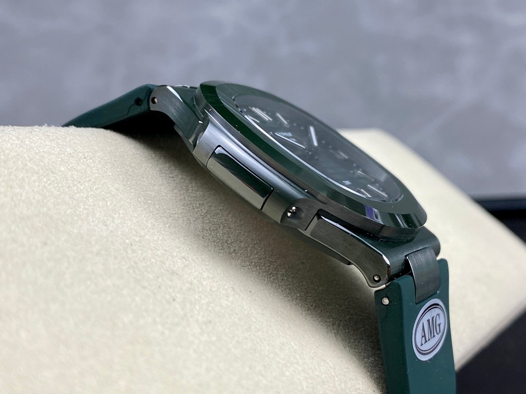 【Super Clone】Patek Philippe Nautilus Green Rubber Green Dial 5711 40MM Watch - Image 6