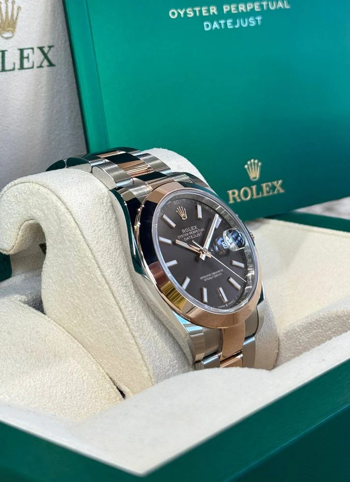 RLX Datejust 41mm 126301 Chocolate Index Oyster Steel and Everose Gold Watch - Image 4