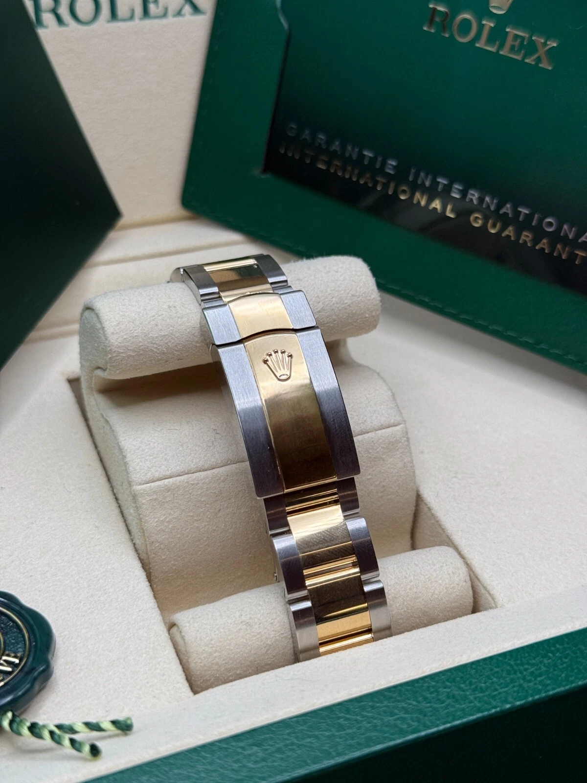 RLX Datejust 41mm 126333 Silver Index Oyster Steel and Yellow Gold Mens Watch - Image 9