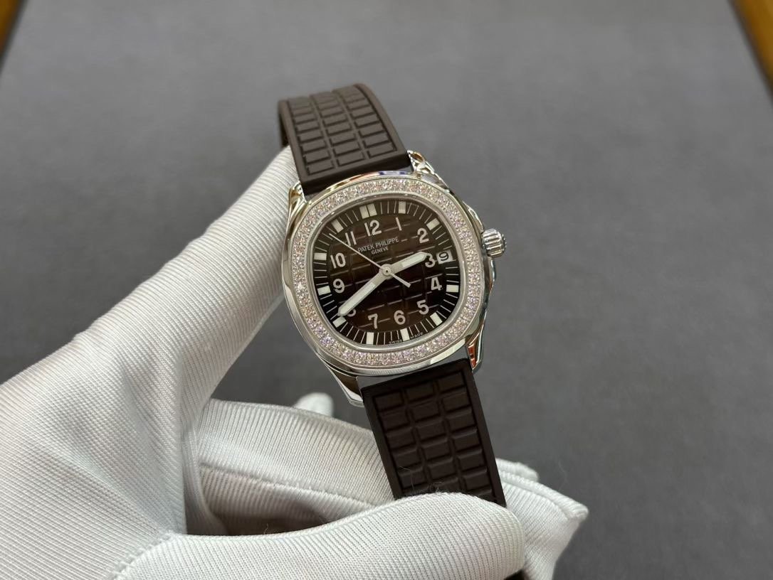 【Super Clone】Replica Patek Philippe Aquanaut 5067A 023 Watch For Sale - Image 4