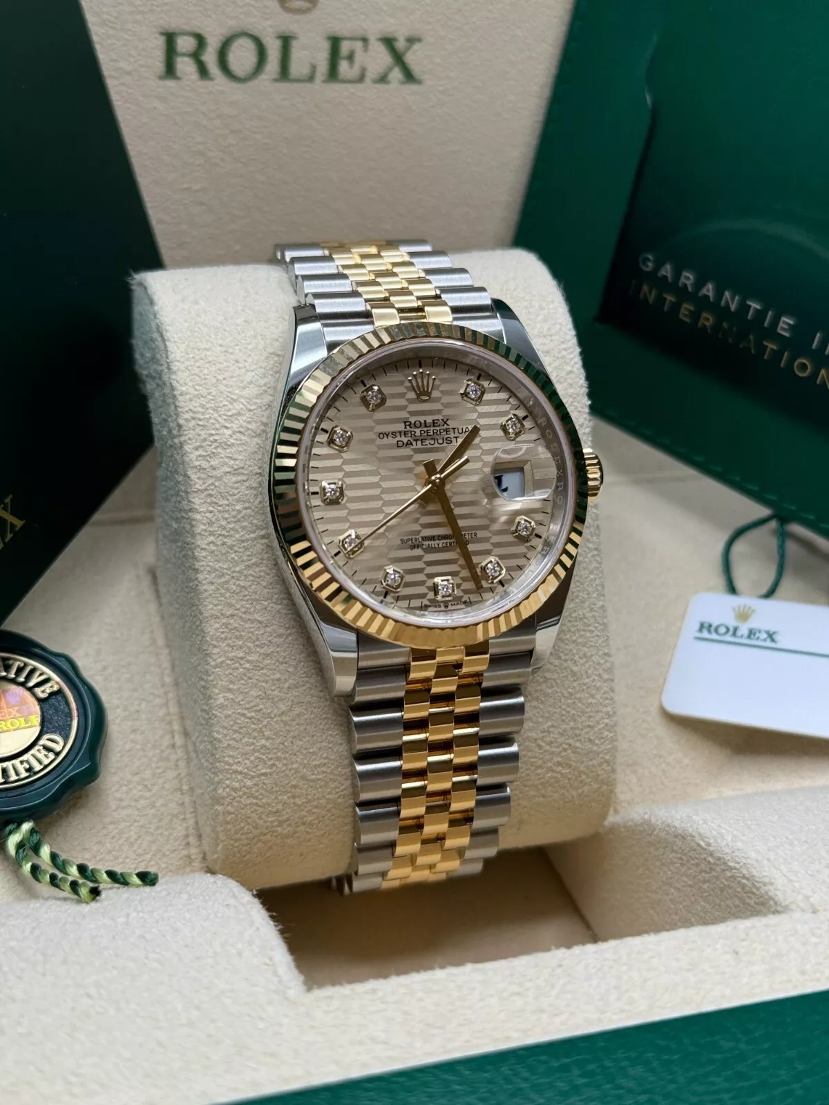RLX Datejust 36mm 126233 Champagne Fluted Motif Diamond Dial Jubilee Bracelet - Image 4