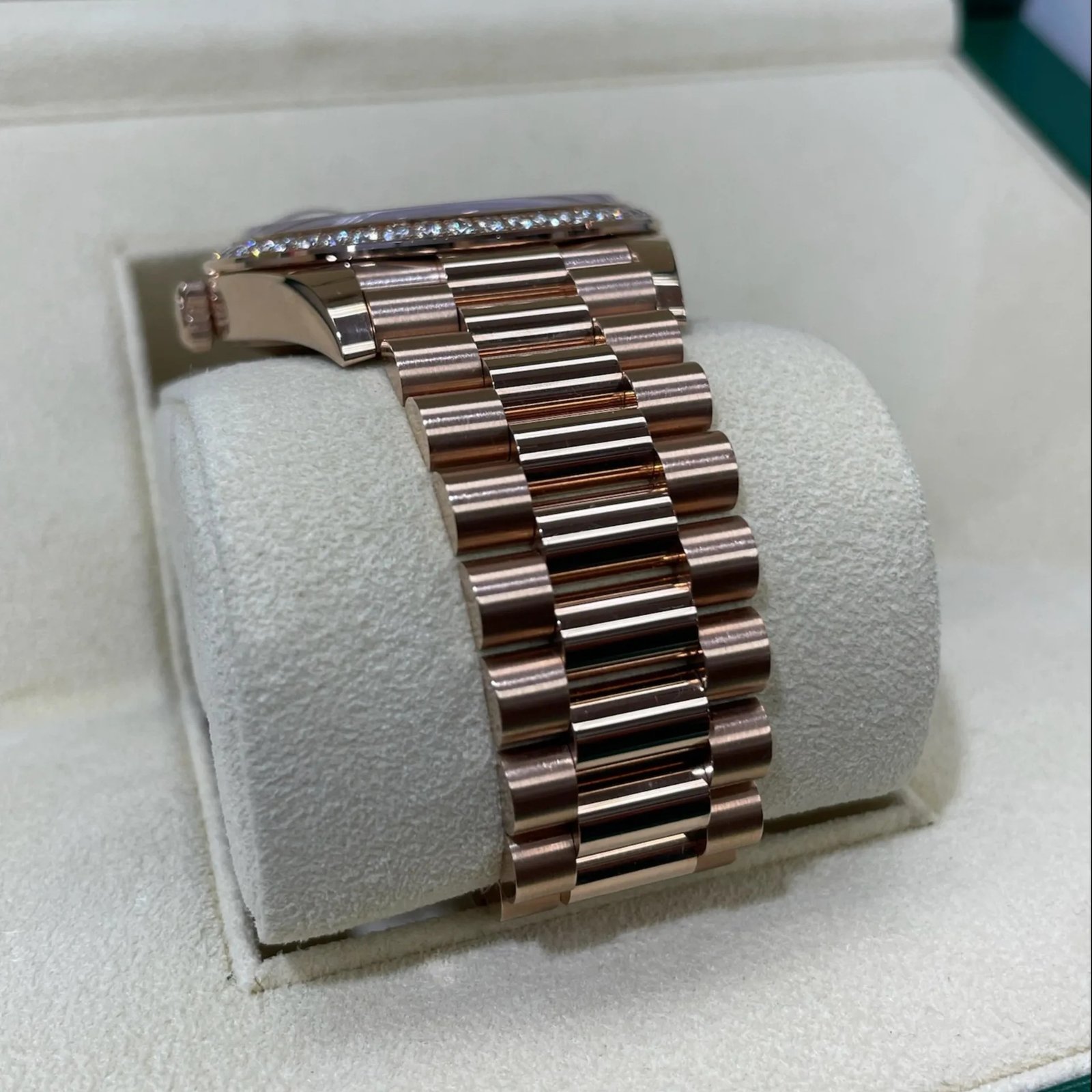 RLX Day-Date 40mm Diamonds Paved Dial 228345rbr-0002 - Image 5