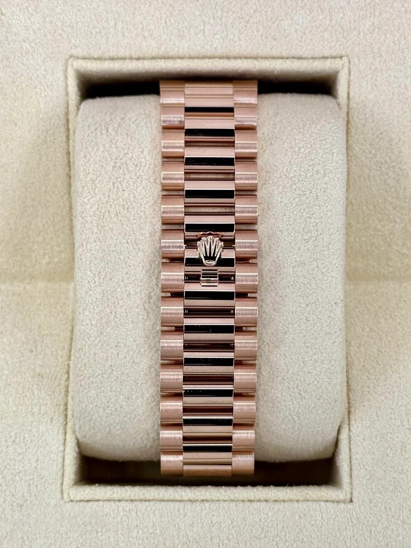 RLX Day-Date "President" 40mm Everose Gold Slate Roman Ombre "Smoke" Dial - 228235 - Image 6