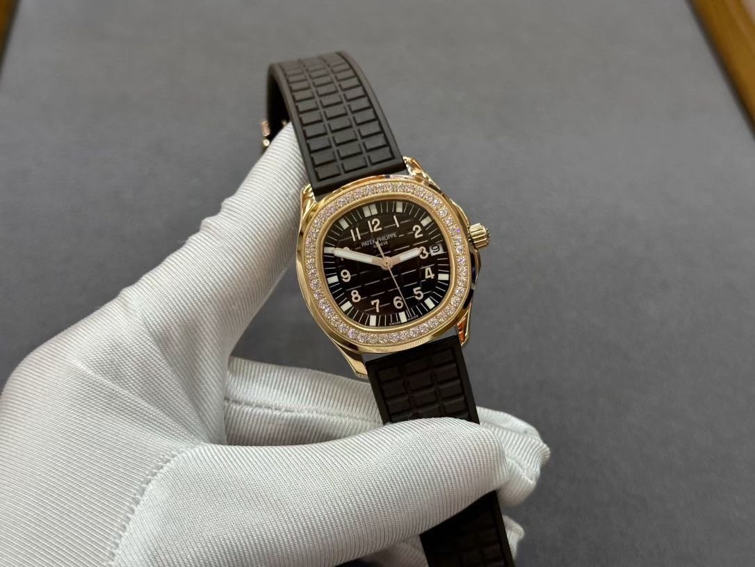 【Super Clone】Replica Patek Philippe Aquanaut 5068R 001 Watch For Sale - Image 4