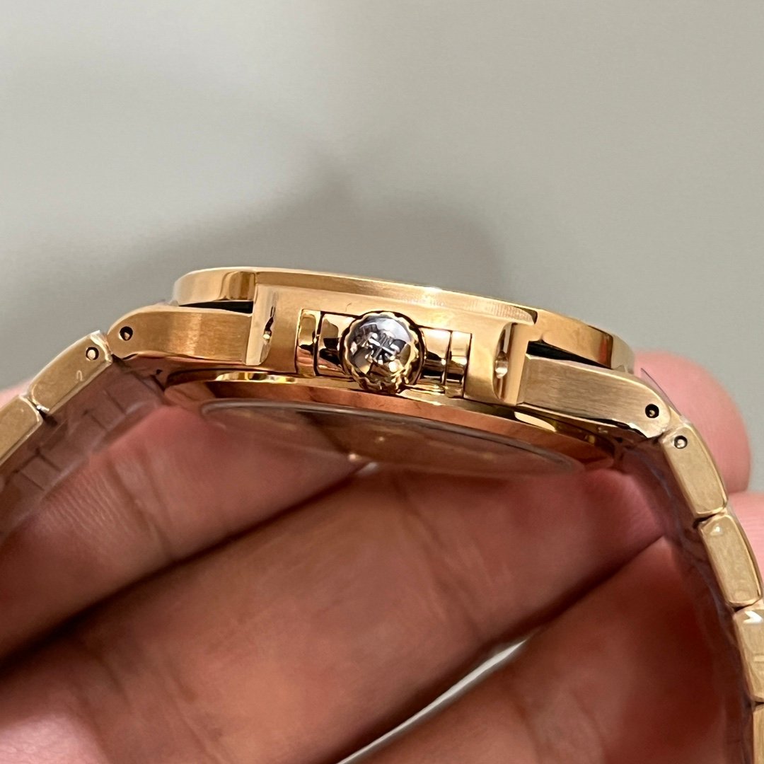 【Super Clone】Patek Philippe Nautilus Ladies Rose Gold Gemset Bezel 7118 1300R 001 - Image 7