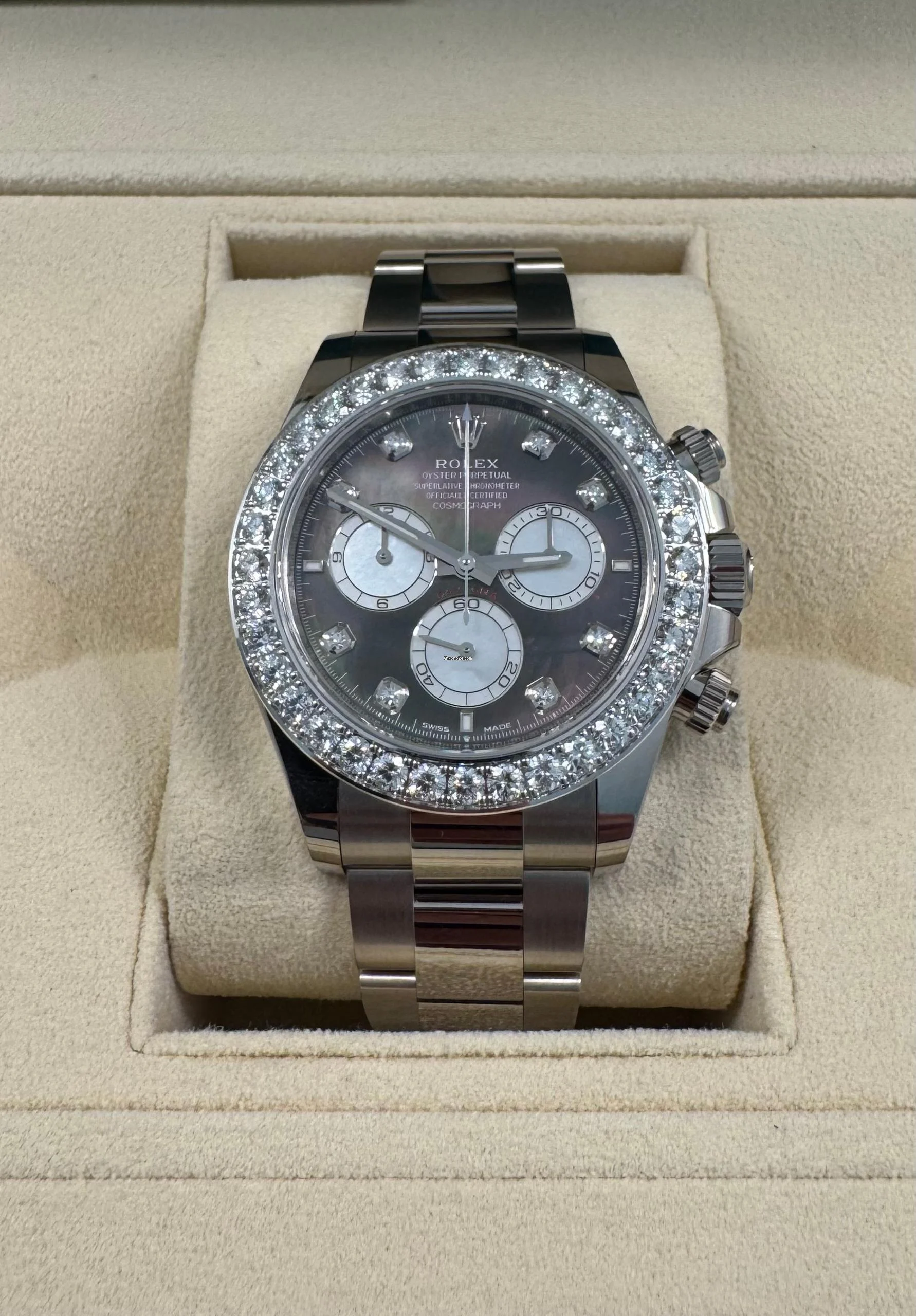 【Super Clone】Rolex Cosmograph Daytona 40mm White Gold Mother of Pearl Dial Diamond Bezel - 126579RBR - Image 9