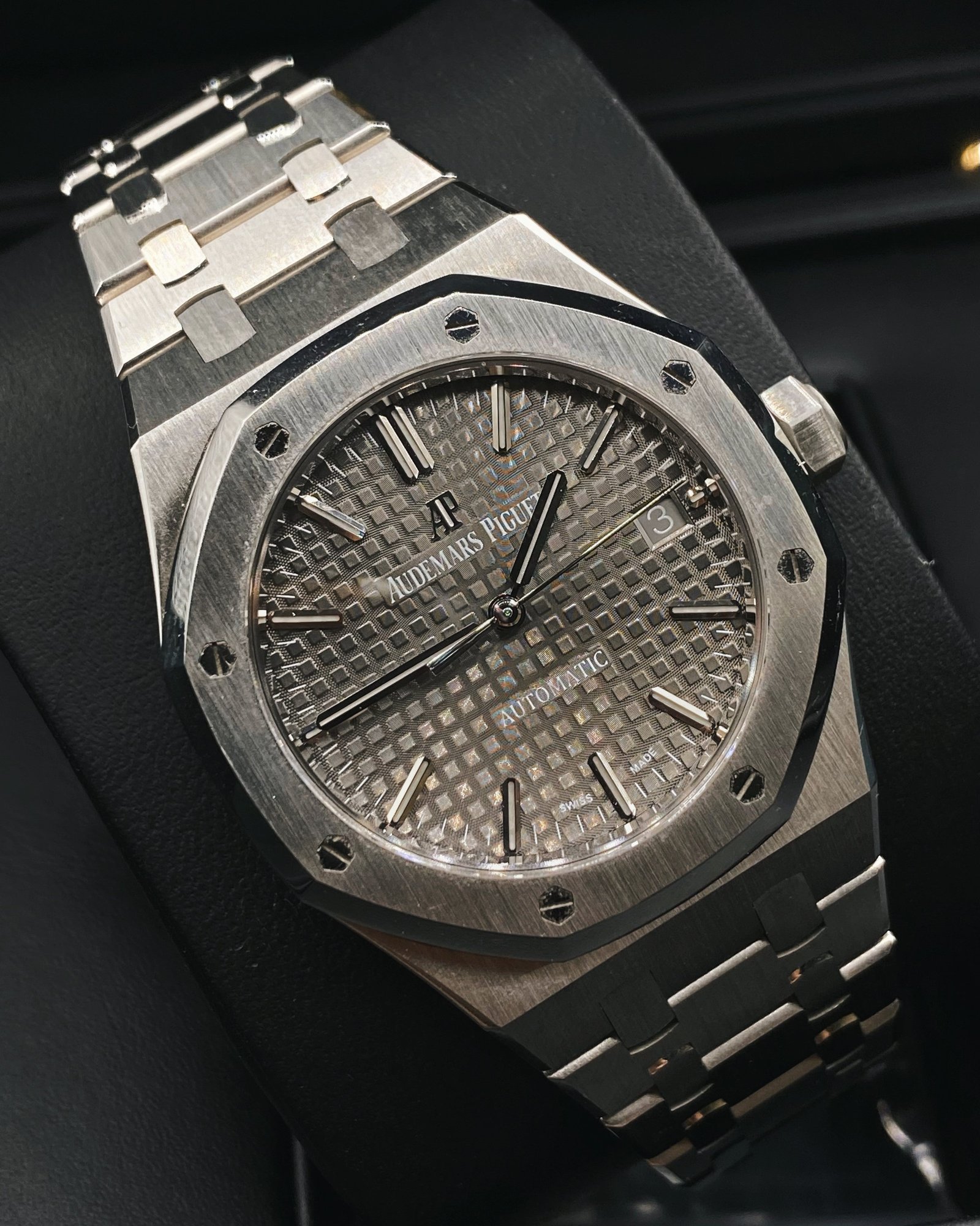 【Super Clone】Audemars Piguet Royal Oak Selfwinding, Grey dial, 37mm, Stainless steel, 15450ST.OO.1256ST.02 - Image 3