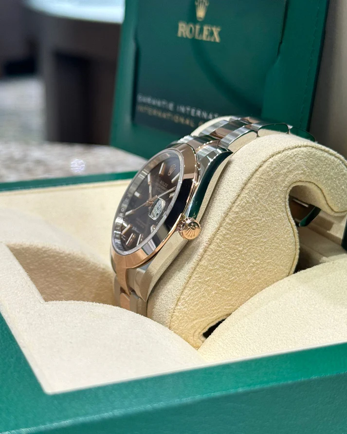 RLX Datejust 41mm 126301 Chocolate Index Oyster Steel and Everose Gold Watch - Image 5