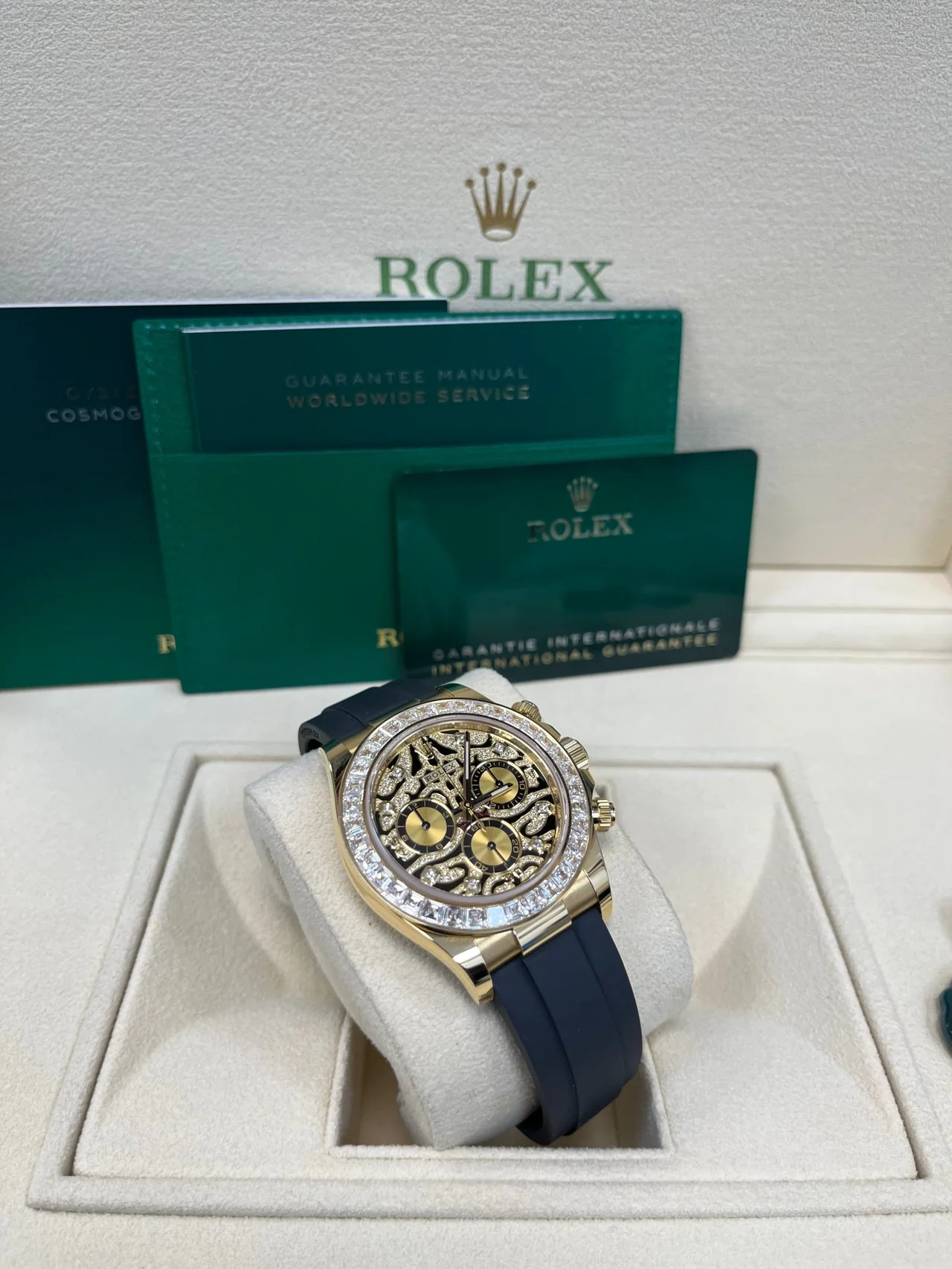【Super Clone】Rolex Daytona Yellow Gold "Eye of the Tiger" /Oysterflex 116588TBR - Image 4