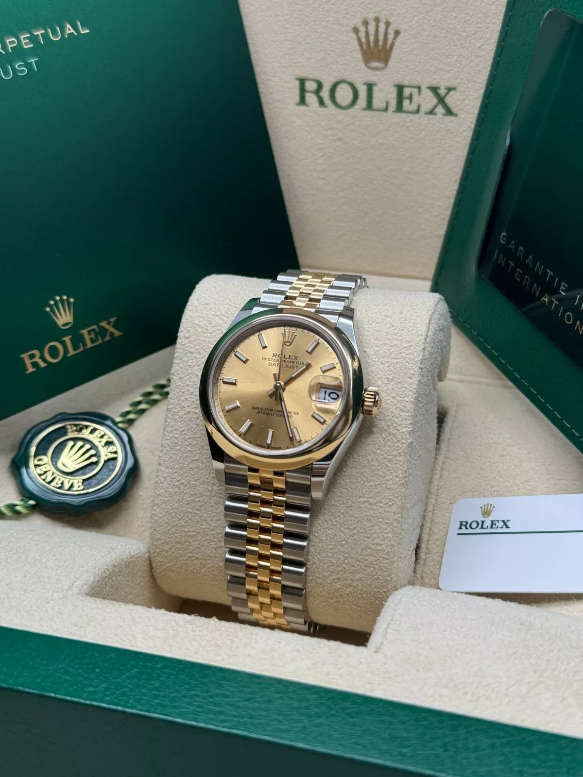 RLX Datejust m278243-0013/0014 31mm Champagne Dial Yellow Rolesor Oyster Watch - Image 11