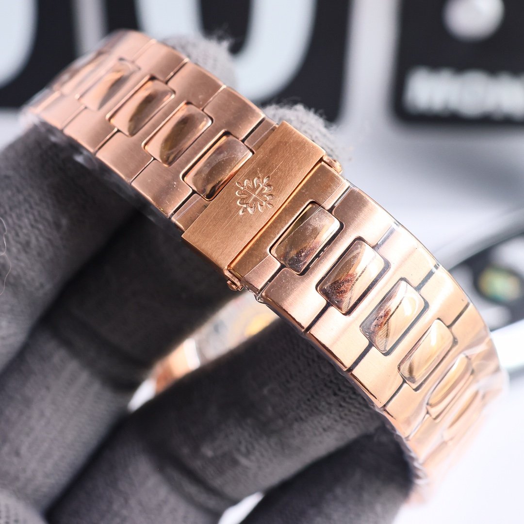 【Super Clone】Replica Patek Philippe Nautilus 5723 112R 001 40mm Mens Watch - Image 8