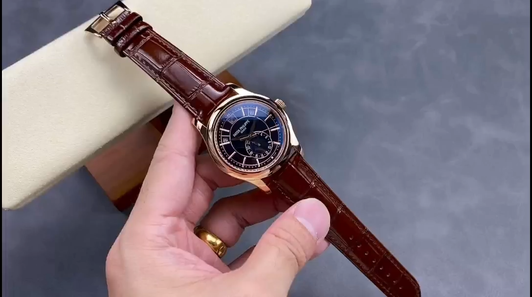 【Super Clone】Replica Patek Philippe Complications Rose Gold 5205R 011 40mm Mens Watch - Image 2