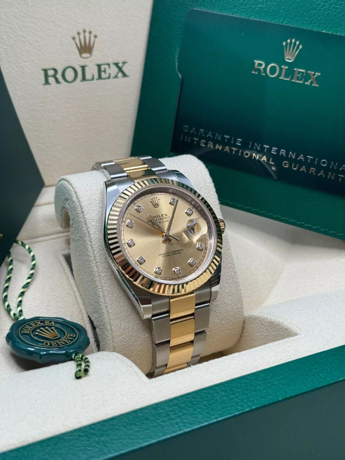 RLX Datejust 41mm Two-Tone Yellow Gold Fluted Bezel Champagne Diamond Dial Oyster - 126333 - Image 4