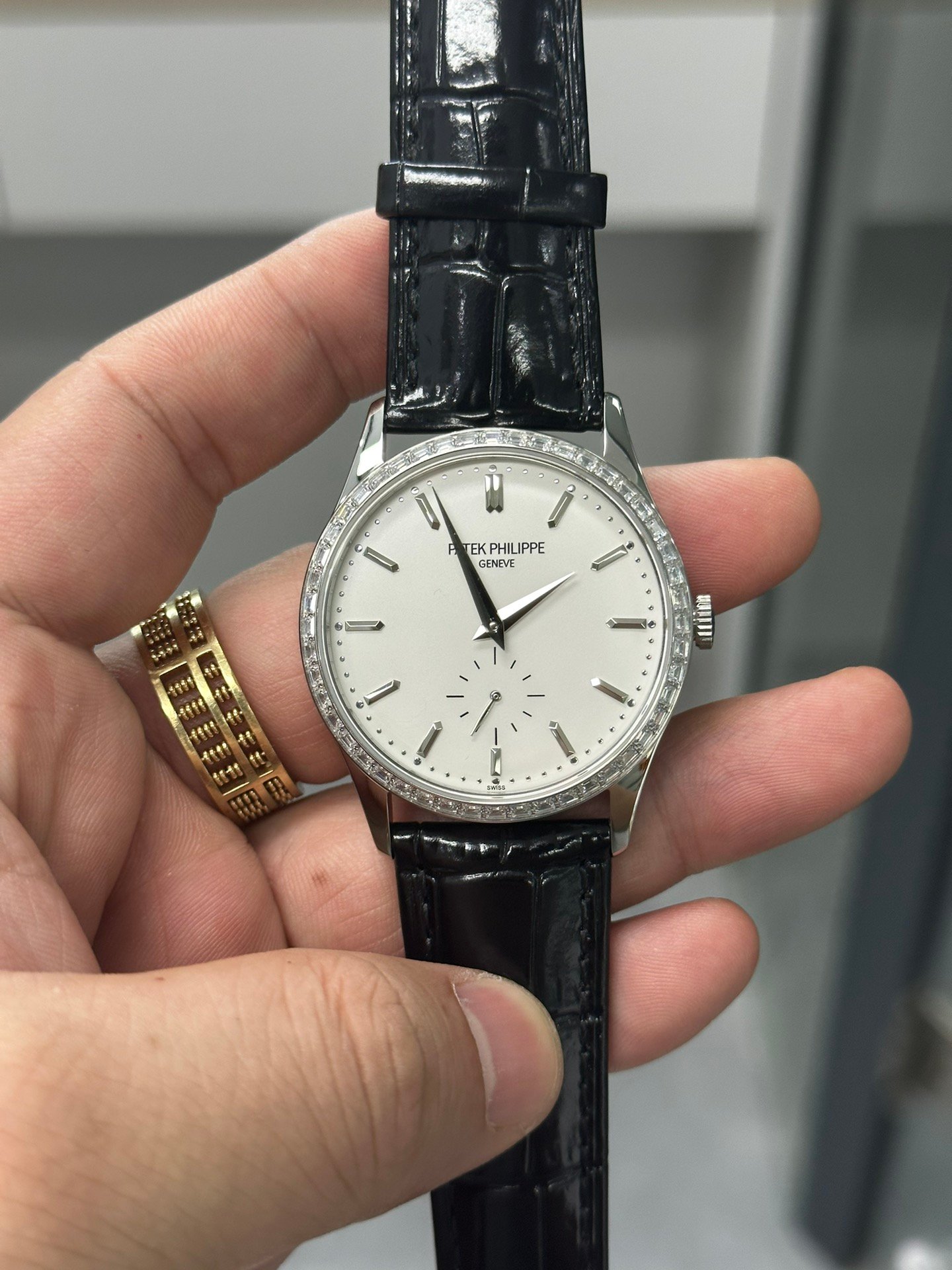 【Super Clone】Patek Philippe Calatrava Silver Dial 18 kt White Gold 5196G 001 - Image 4