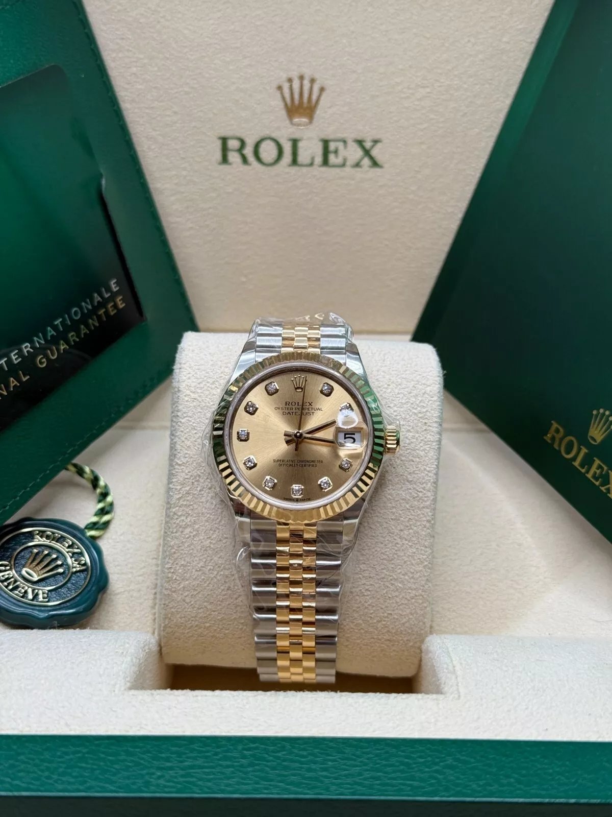 RLX Datejust m278273-0025/0026 31mm Champagne Dial Stainless Steel and Yellow Gold Oyster Watch - Image 3