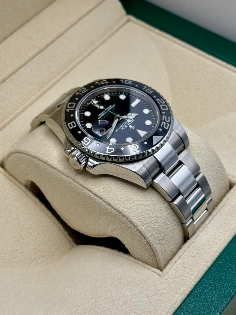 Rolex GMT-Master II 116710LN 40mm - Image 4