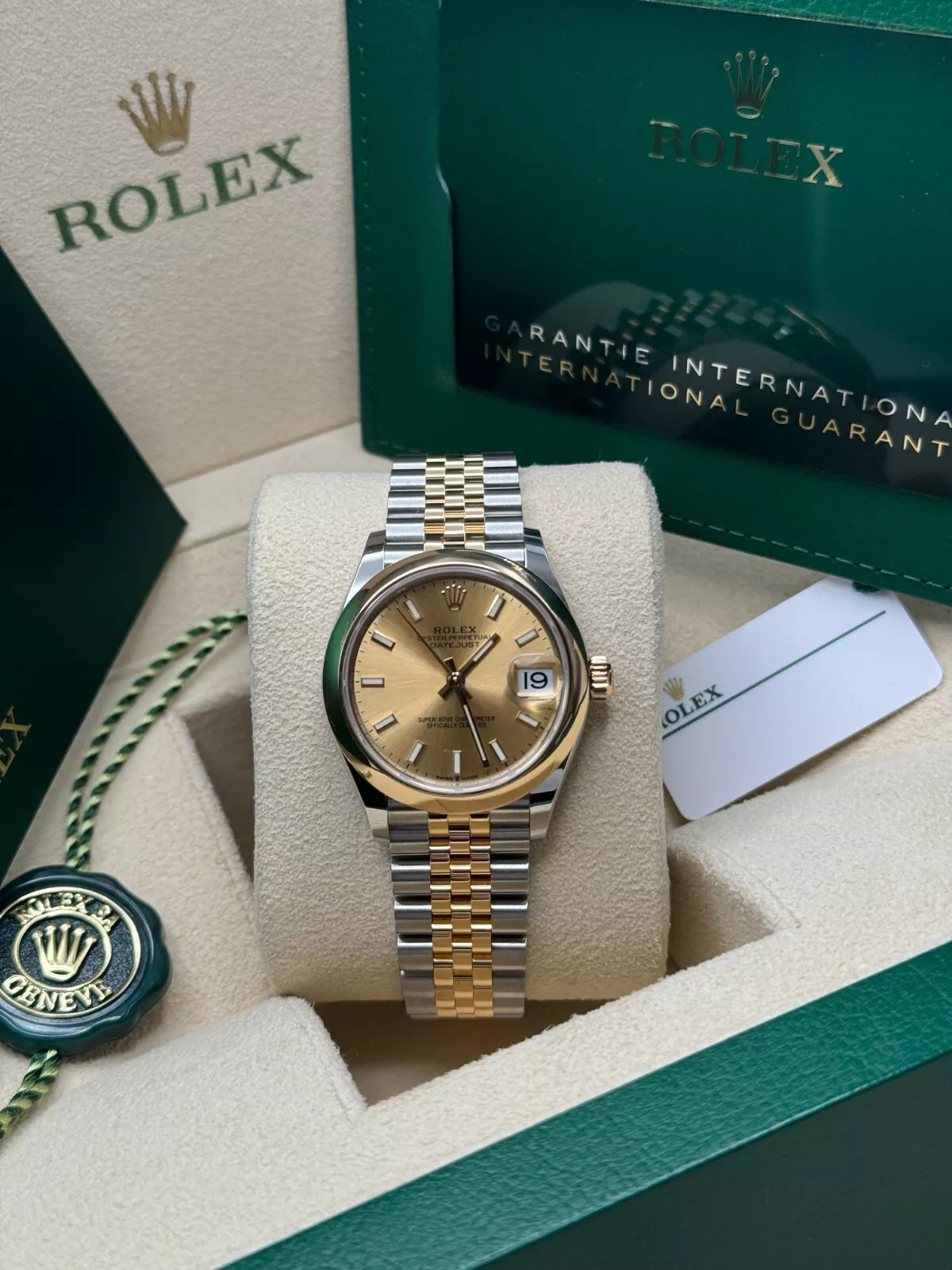 RLX Datejust m278243-0013/0014 31mm Champagne Dial Yellow Rolesor Oyster Watch - Image 14