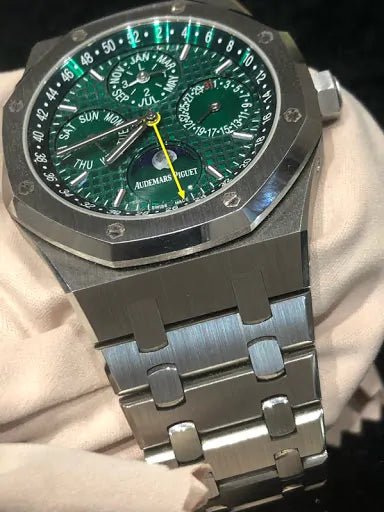 【Super Clone】Audemars piguet Royal Oak Perpetual Calendar Green Dial Watch 41MM - Image 3
