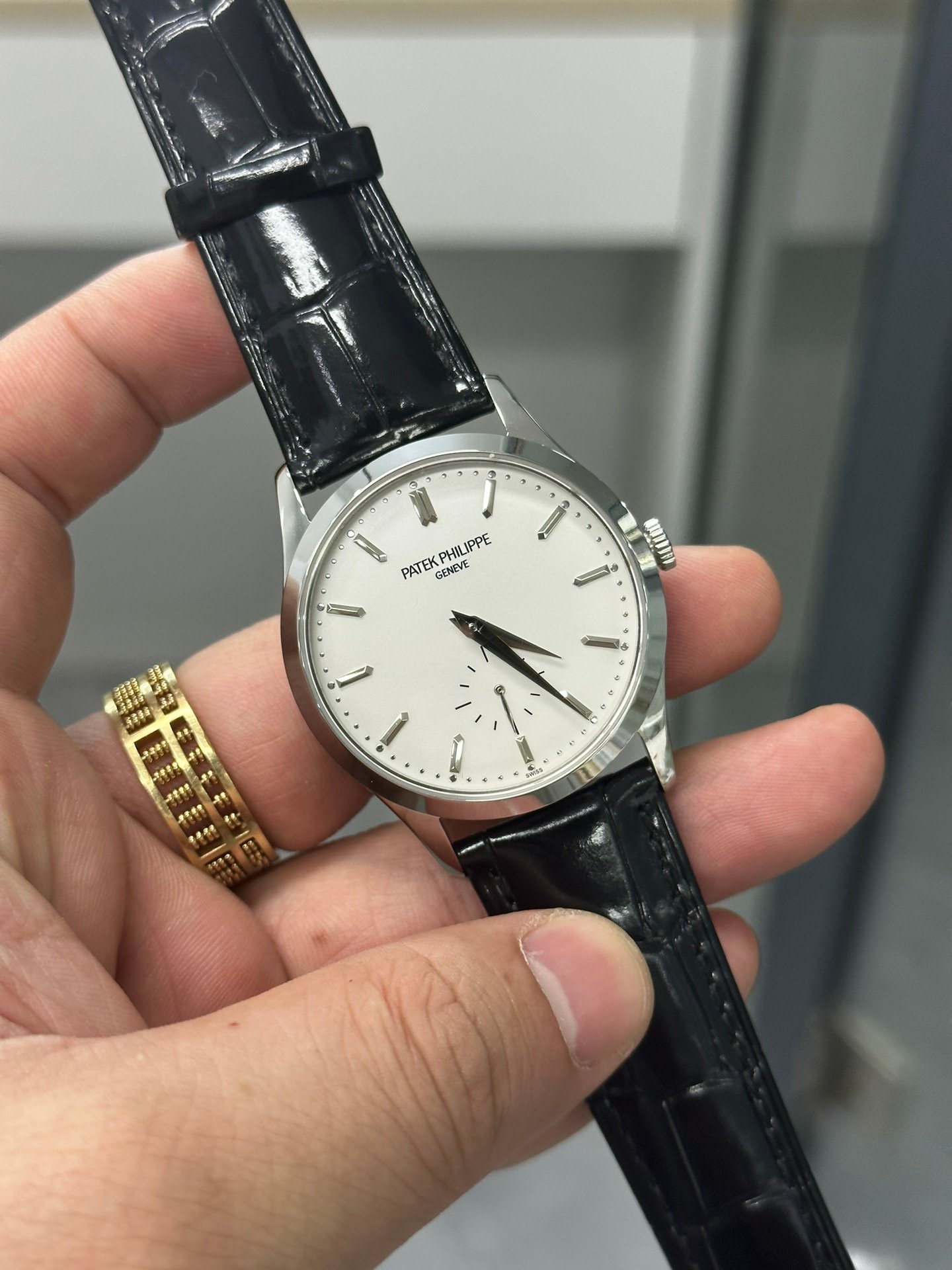 【Super Clone】Patek Philippe Calatrava Silver Dial 18 kt White Gold 5196G 001 - Image 3