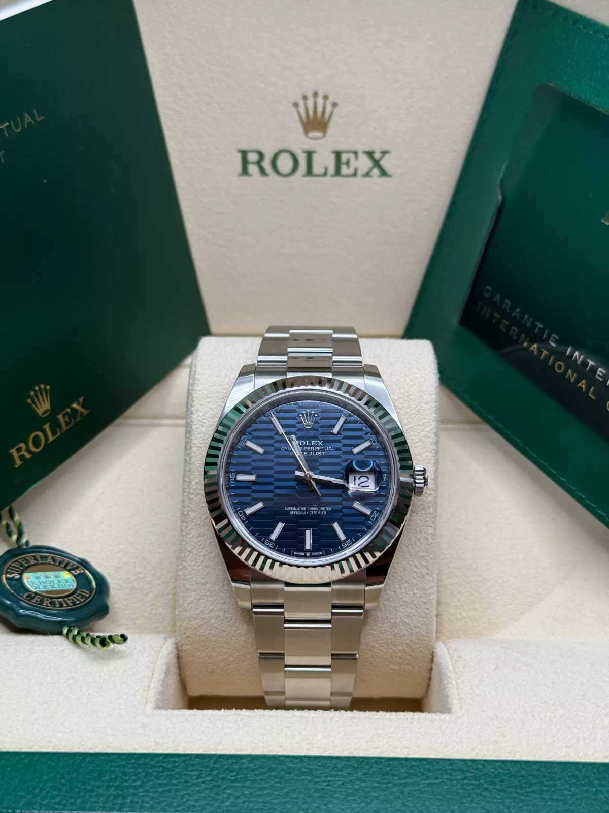 RLX Datejust 41mm Blue Fluted Motif Index Dial Jubilee Bracelet Watch - 126334 - Image 11