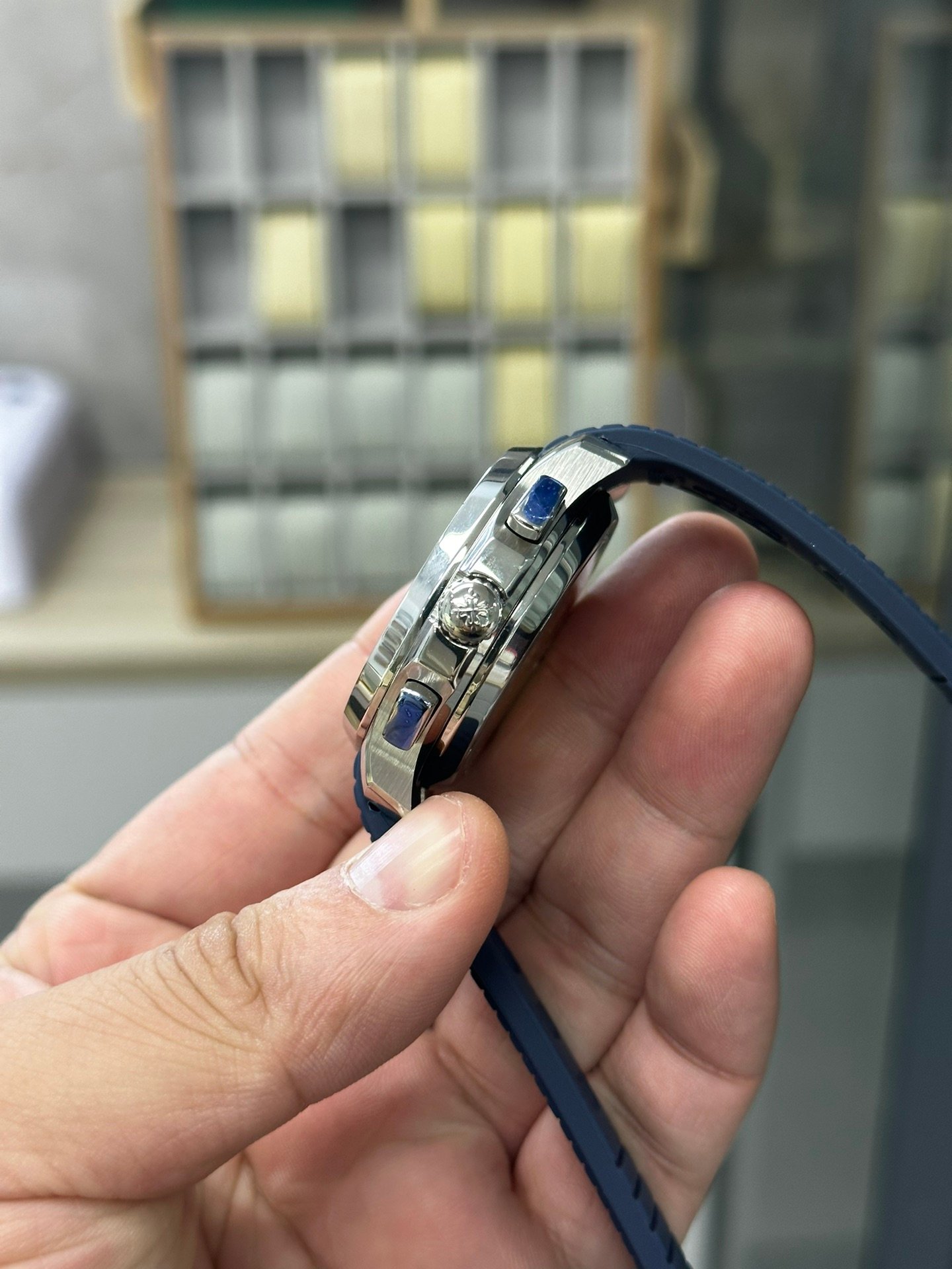 【Super Clone】Replica Patek Philippe Aquanaut 5968G 001 42mm Mens Watch - Image 6