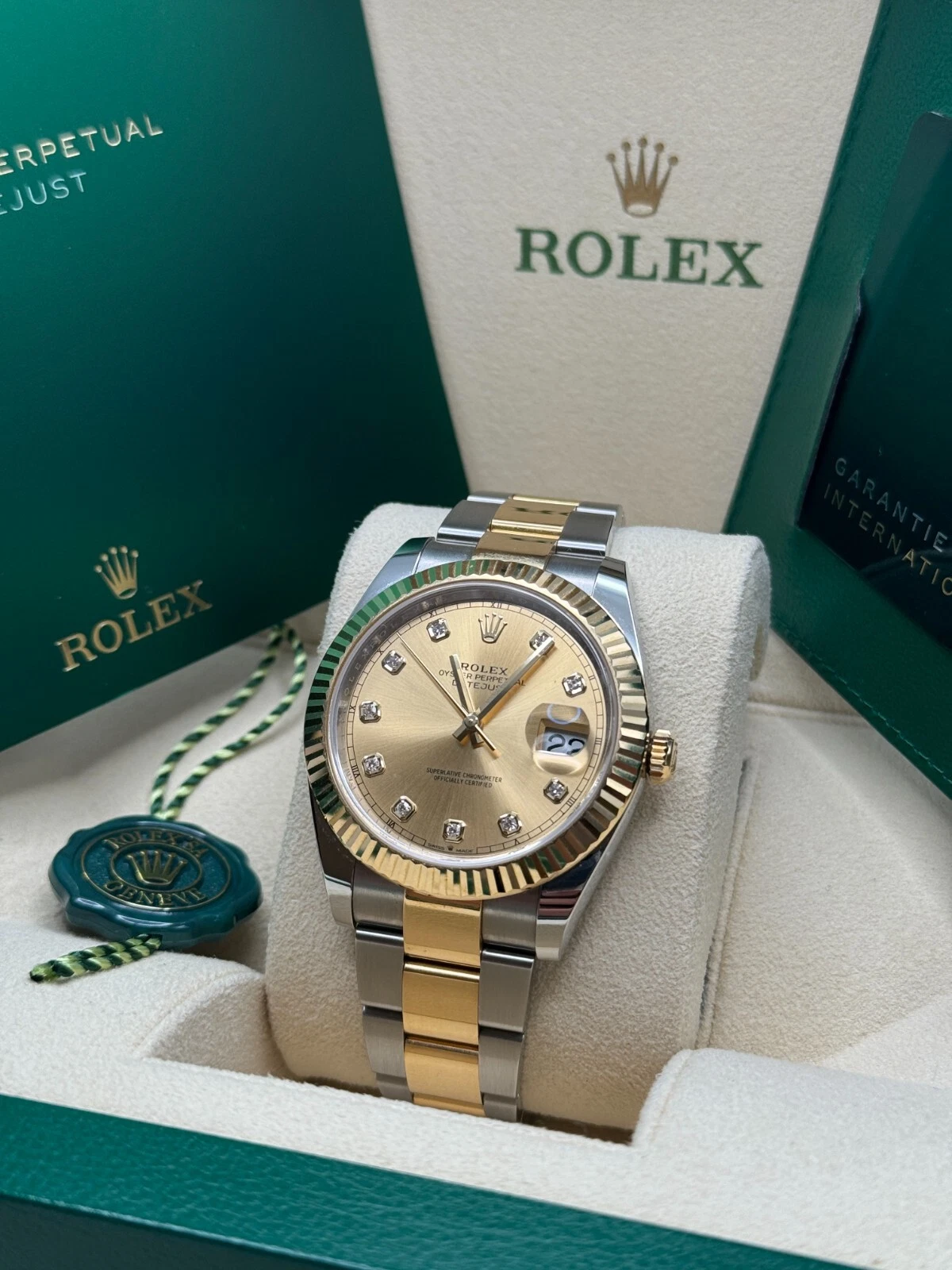 RLX Datejust 41mm Two-Tone Yellow Gold Fluted Bezel Champagne Diamond Dial Oyster - 126333 - Image 5