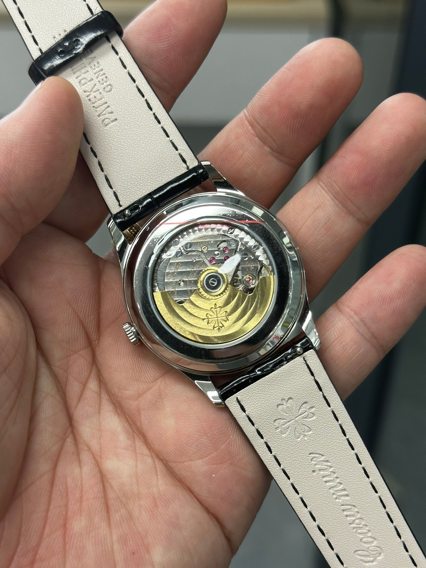 【Super Clone】Patek Philippe Calatrava Silver Dial 18 kt White Gold 5196G 001 - Image 7