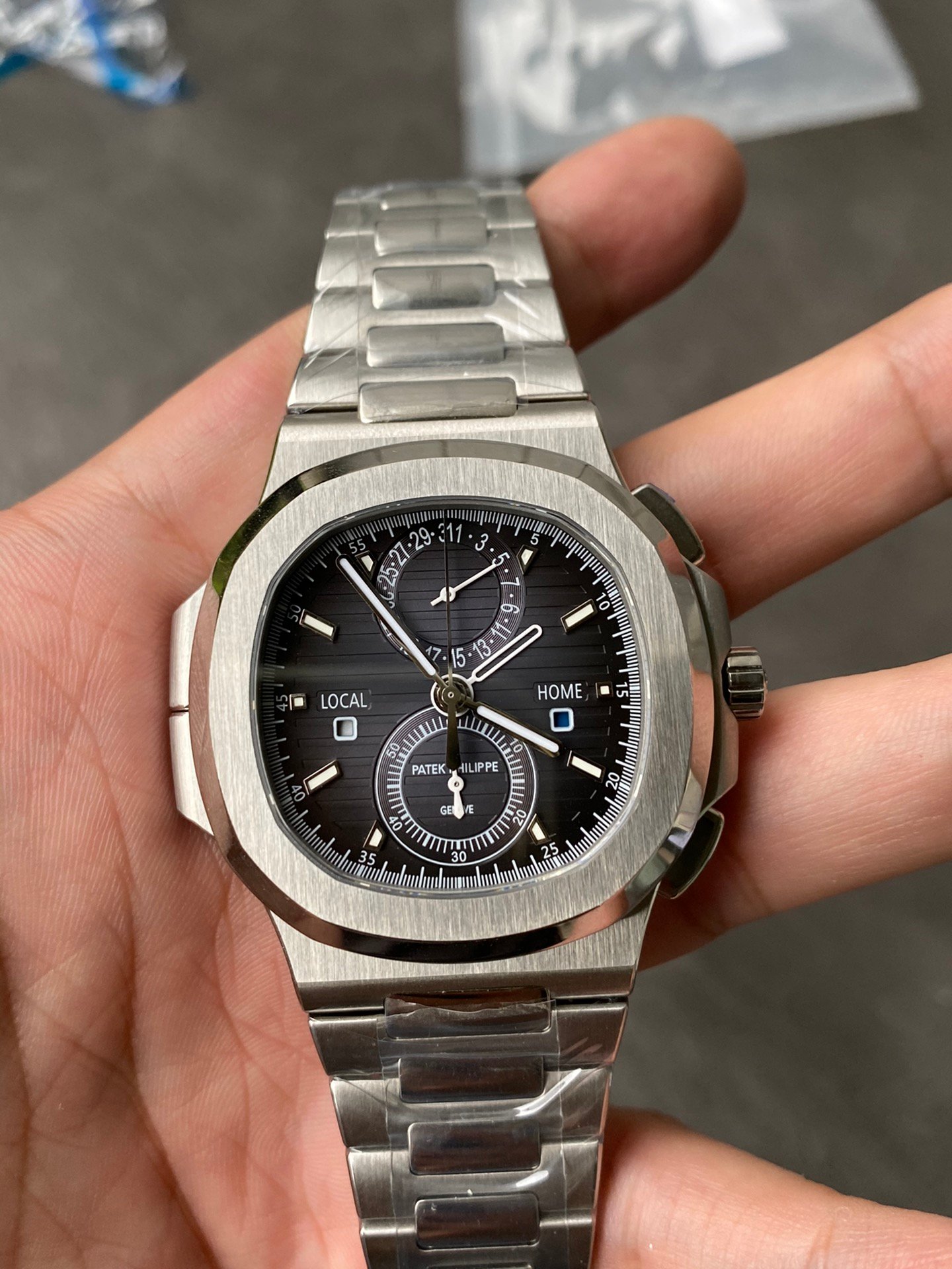 【Super Clone】Patek Philippe Nautilus Stainless Steel Black Dial 5990 1A 011 - Image 4