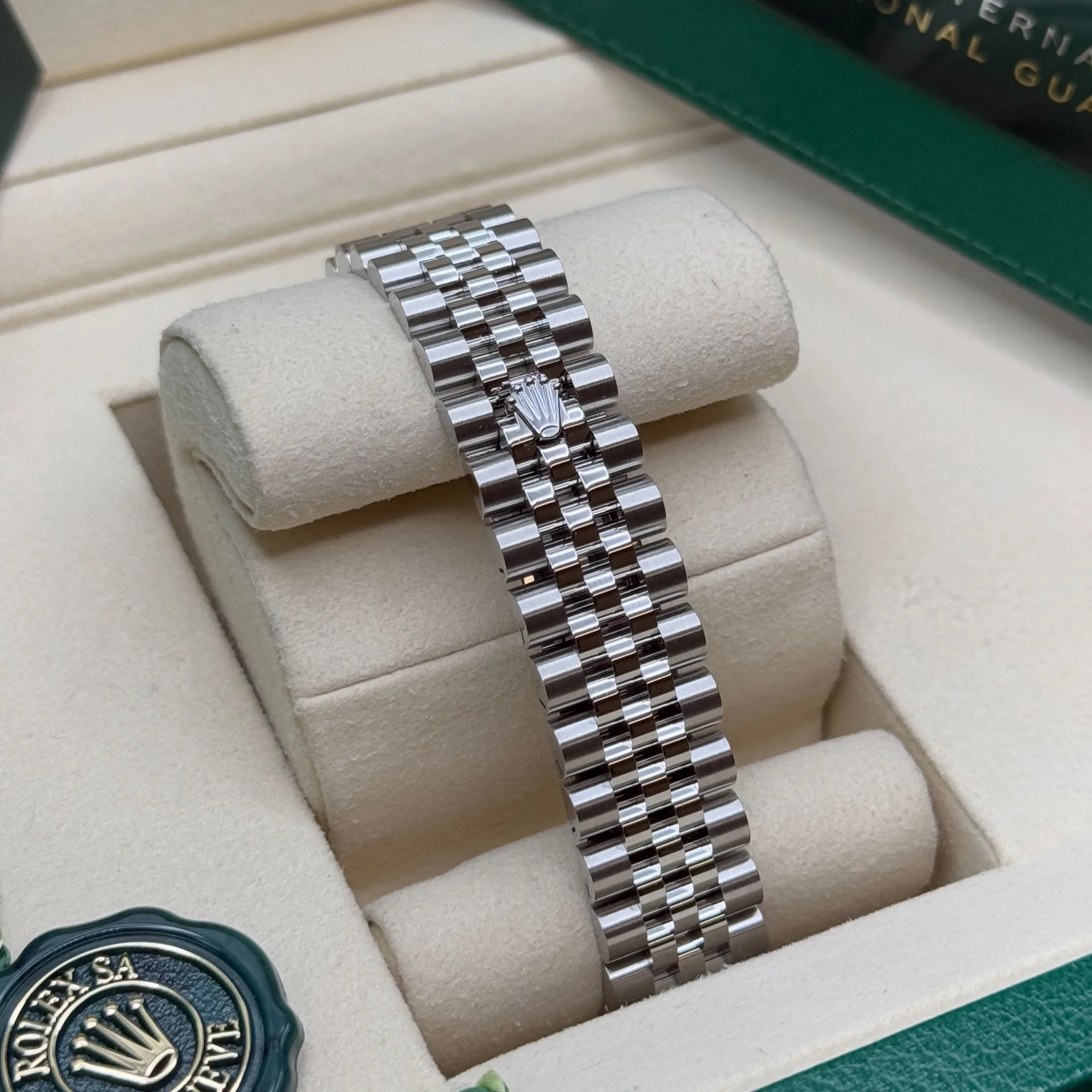 RLX Datejust m278344-0037/0038 Blue Floral Motif Dial 31mm Oyster - Image 9