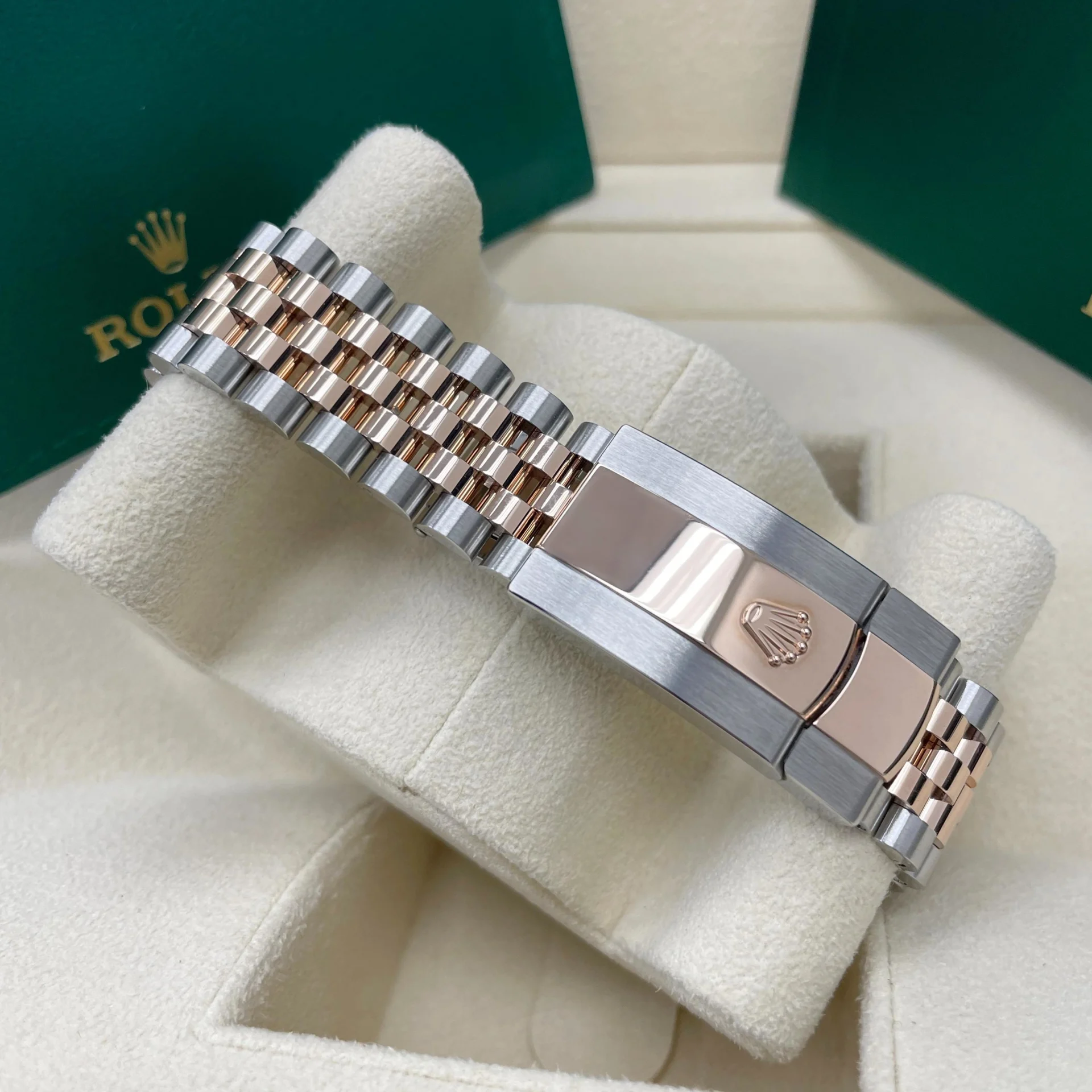 RLX Datejust 41mm 126331 Sundust Index Oyster Steel and Everose Gold Watch - Image 11