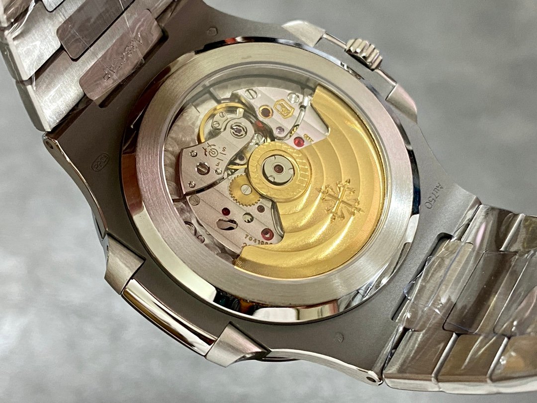 【Super Clone】Replica Patek Philippe Nautilus 5711 1A Black Dial 40mm Mens Watch - Image 11
