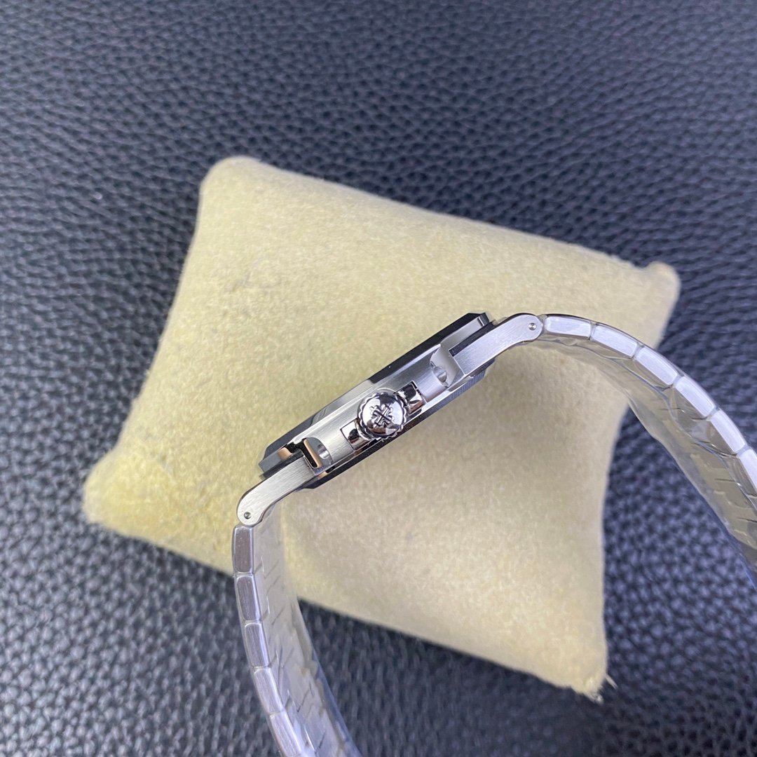 【Super Clone】Patek Philippe Nautilus Self Winding Watch 5811 1G 001 Replica Watch - Image 10