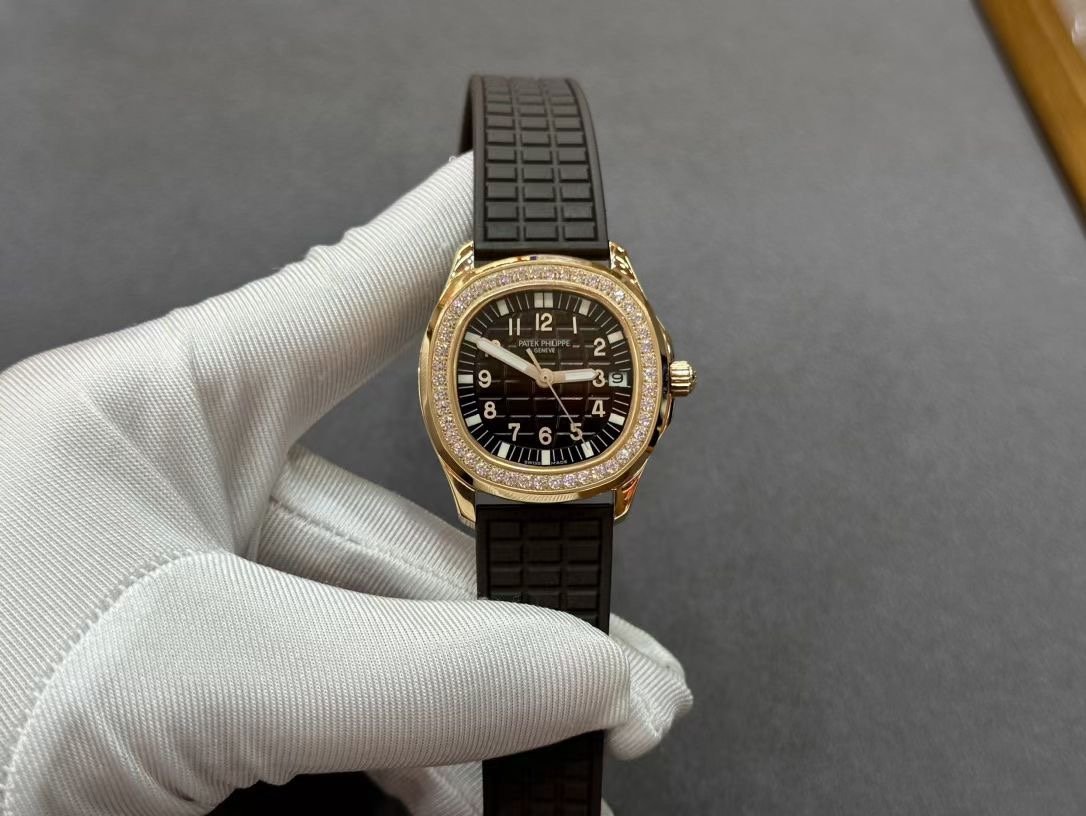 【Super Clone】Replica Patek Philippe Aquanaut 5068R 001 Watch For Sale - Image 3