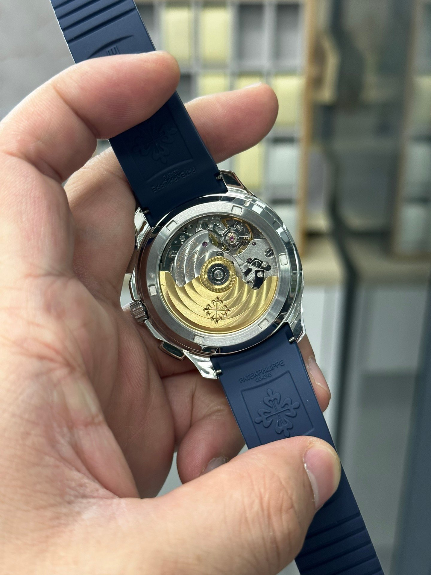 【Super Clone】Replica Patek Philippe Aquanaut 5968G 001 42mm Mens Watch - Image 5
