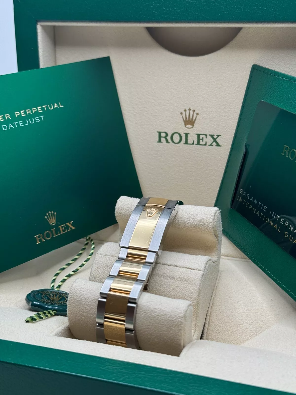 RLX Datejust 41mm Two-Tone Yellow Gold Fluted Bezel Champagne Diamond Dial Oyster - 126333 - Image 8