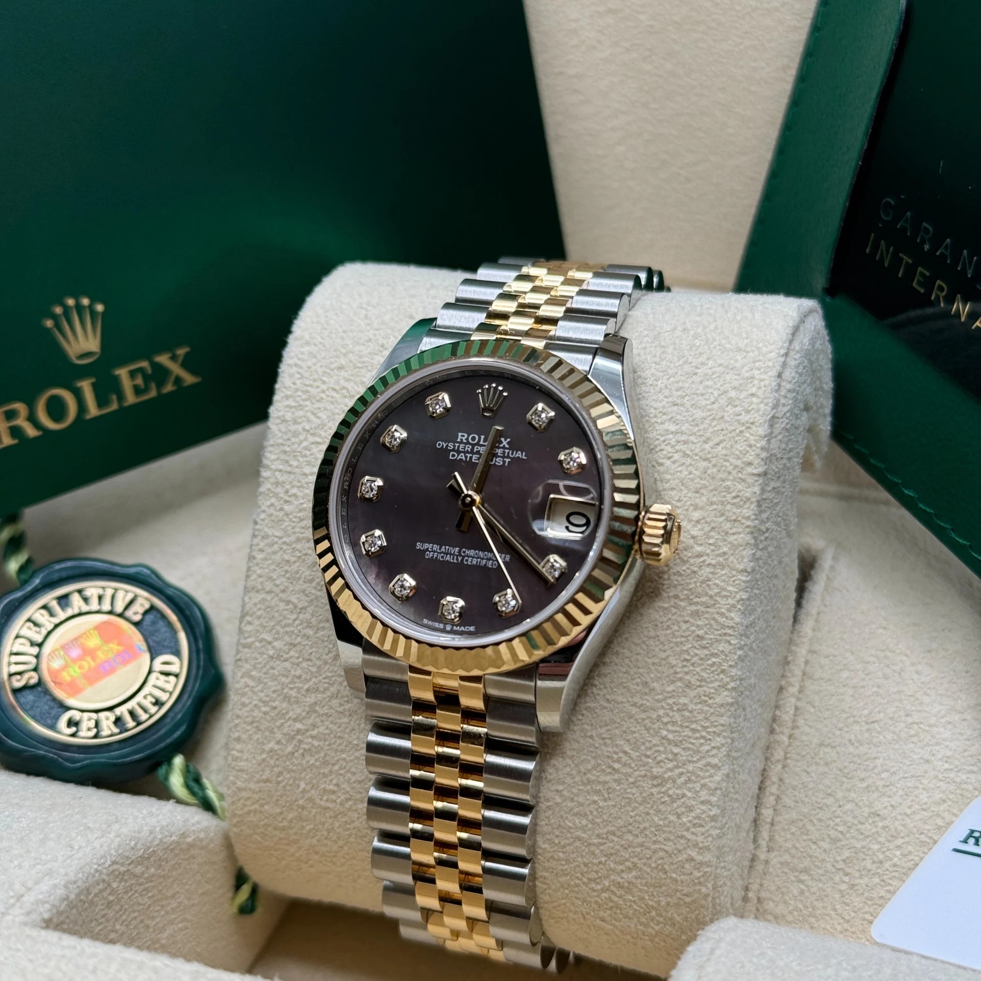 RLX Datejust m278273-0023/0024 31mm Black Mother-of-Pearl Dial Stainless Steel and Yellow Gold Oyster Watch - Image 11